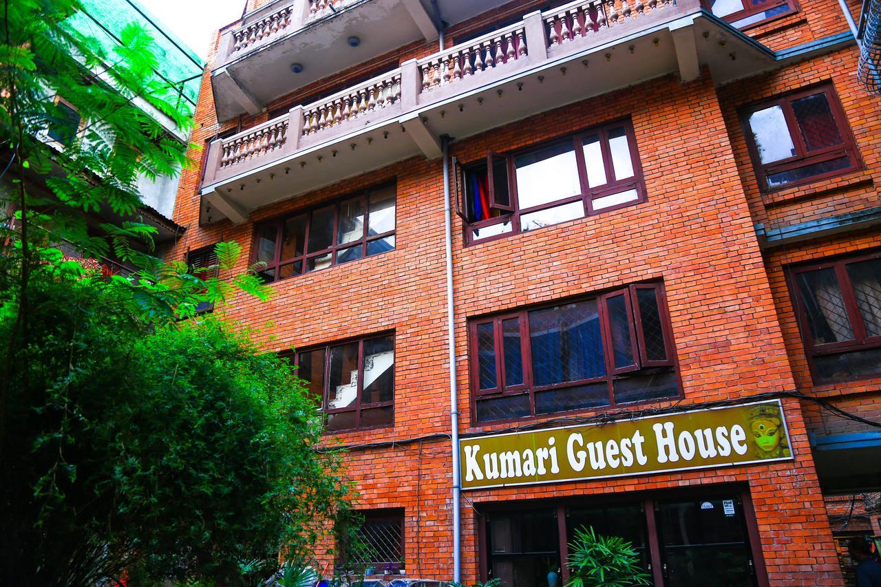 Kumari Guest House Bhatgoan Exteriör bild