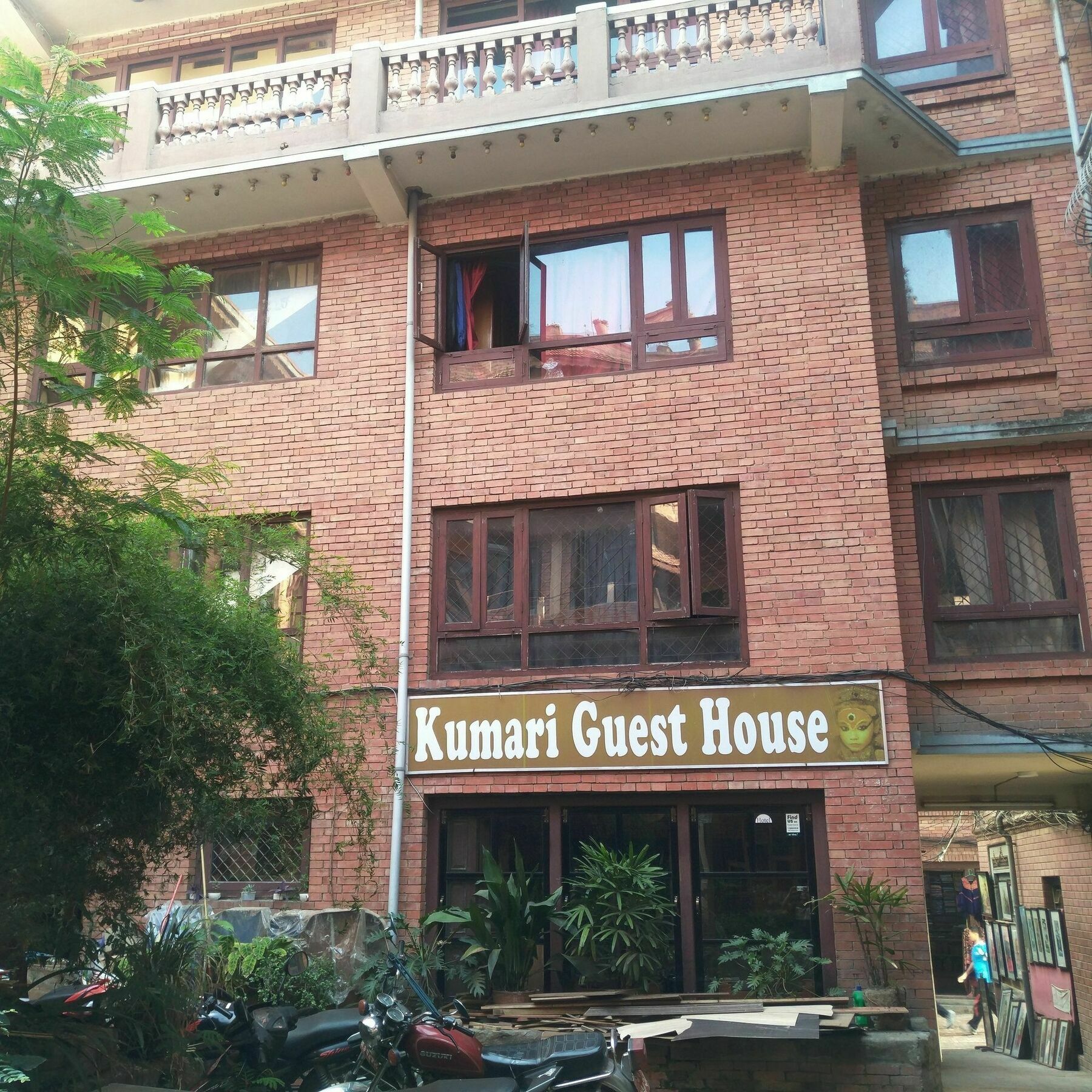 Kumari Guest House Bhatgoan Exteriör bild